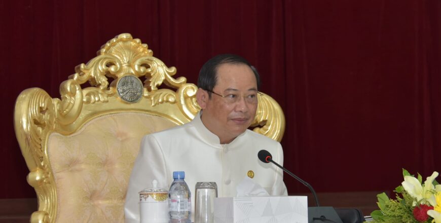 ຮອງນາຍົກລັດຖະມົນຕີ ເນັ້ນແຂວງຊຽງຂວາງແກ້ໄຂຄວາມຫຍຸ້ງຍາກດ້ານເສດຖະກິດ-ການເງິນ ໃຫ້ເປັນຮູບປະທຳ