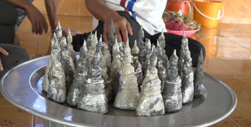 ຂຶ້ນທະບຽນພະພຸດທະຮູບເງິນ 34 ອົງ ທີ່ຄົ້ນພົບຢູ່ບ້ານໂພນງາມເມືອງປາກລາຍ ແຂວງໄຊຍະບູລີ ເປັນມໍລະດົກຂອງຊາດ ຂຶ້ນທະບຽນພະພຸດທະຮູບເງິນ 34 ອົງ ທີ່ຄົ້ນພົບຢູ່ບ້ານໂພນງາມເມືອງປາກລາຍ ແຂວງໄຊຍະບູລີ ເປັນມໍລະດົກຂອງຊາດ