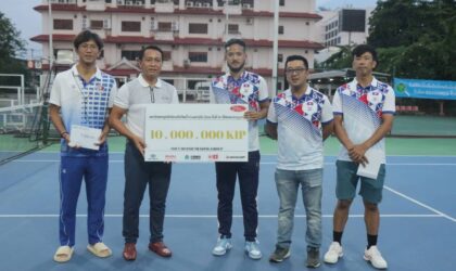 ມິກ ເລສເຄີລ ສະເດດຕັນ ນັກກິລາເທັນນິສ ຫຼຽນທອງ ຊີເກມ ຮັບເງິນອຸປະຖຳ 100 ລ້ານກວ່າກີບ