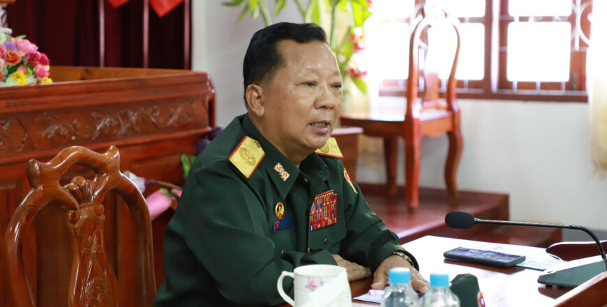 ພົນ​ເອກ ຈັນ​ສະໝອນ ຈັນ​ຍາ​ລາດ ລົງ​ກວດກາ​ຜົນ​ກະທົບ​ຈາກ​ໄພ​ນ້ຳ​ຖ້ວມ​ຢູ່​ແຂວງ​ອຸດົມ​ໄຊ