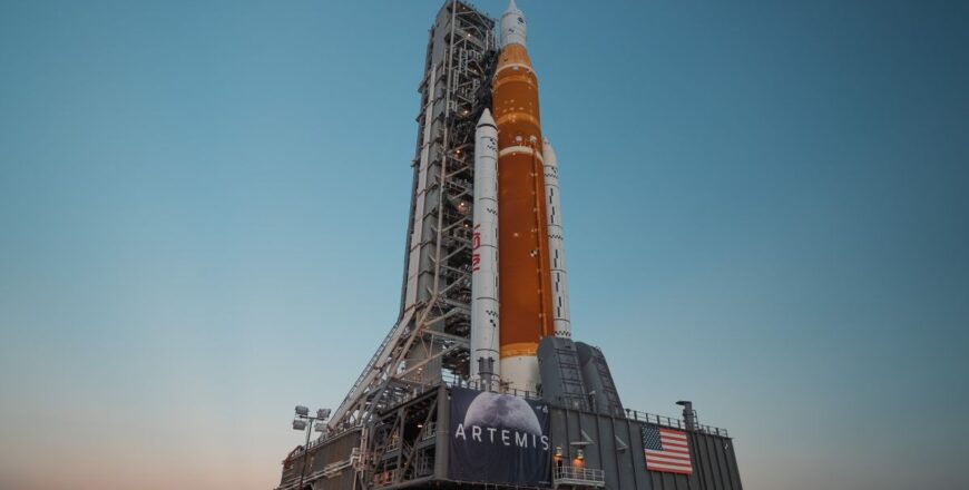 NASA ຍົກເລີກປ່ອຍຈະຫລວດ ໃນພາລະກິດ Artemis I ຈາກບັນຫາ ອຸນຫະພູມເຄື່ອງຈັກບໍ່ຜ່ານການທົດລອງ NASA ຍົກເລີກປ່ອຍຈະຫລວດ ໃນພາລະກິດ Artemis I ຈາກບັນຫາ ອຸນຫະພູມເຄື່ອງຈັກບໍ່ຜ່ານການທົດລອງ