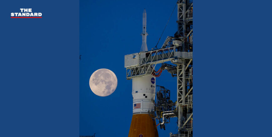 ຄືນນີ້ ອົງການ NASA ກຽມປ່ອຍຈະຫລວດຂຶ້ນສູ່ອາວະກາດ ປູທາງສົ່ງມະນຸດໄປສູ່ດວງຈັນອີກຄັ້ງໃນຮອບ 50 ປີ ດ້ວຍພາລະກິດຂອງ Artemis I ຄືນນີ້ ອົງການ NASA ກຽມປ່ອຍຈະຫລວດຂຶ້ນສູ່ອາວະກາດ ປູທາງສົ່ງມະນຸດໄປສູ່ດວງຈັນອີກຄັ້ງໃນຮອບ 50 ປີ ດ້ວຍພາລະກິດຂອງ Artemis I