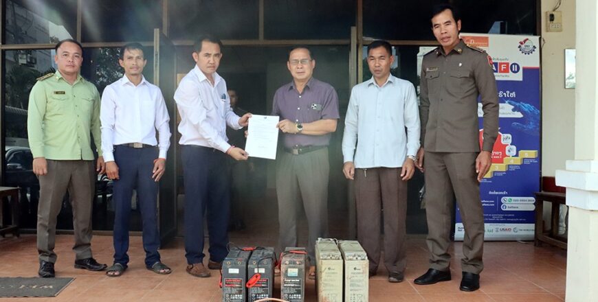 ມອບອຸປະກອນທີ່ຢຶດໄດ້ຈາກຄົນຮ້າຍ ຄືນໃຫ້ເຈົ້າຂອງເດີມ ມູນຄ່າຫລາຍກວ່າ 30 ລ້ານກີບ