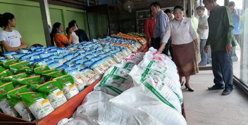 ເປີດຈຳໜ່າຍເຂົ້າສານໜຽວ ປະເພດ 2 ແຊກແຊງລາຄາຕະຫລາດ ຢູ່ນະຄອນຫລວງວຽງຈັນ