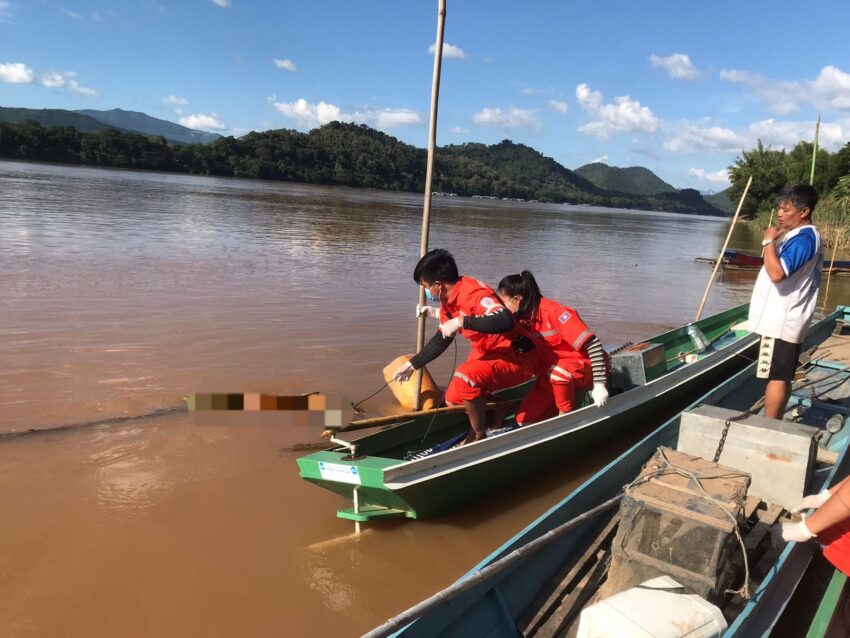 ພົບສົບເພດຍິງ 1 ຄົນ ໄຫລນ້ຳຂອງຢູ່ທ່າບ້ານ ສາຍລົມ ນະຄອນຫລວງພະບາງ ພົບສົບເພດຍິງ 1 ຄົນ ໄຫລນ້ຳຂອງຢູ່ທ່າບ້ານ ສາຍລົມ ນະຄອນຫລວງພະບາງ