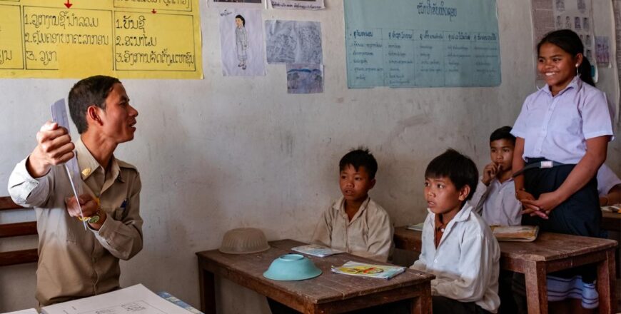ຊົມເຊີຍວັນຄູແຫ່ງຊາດຄົບຮອບ 28 ປີ