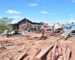 ລົດບັນທຸກ ເສຍຫລັກປີ້ນທັບເຮືອນປະຊາຊົນເສຍຫາຍ 5 ຫລັງ ມີຜູ້ເສຍຊີວິດ 4 ຄົນ