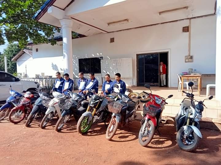 ໂສມໜ້າ ໂຈນຜູ້ກໍ່ເຫດລັກລົດຈັກ 6 ຄົນ ທີ່ເຈົ້າໜ້າທີ່ ປກສ ເມືອງໄຊທານີຈັບຕົວໄດ້ ໂສມໜ້າ ໂຈນຜູ້ກໍ່ເຫດລັກລົດຈັກ 6 ຄົນ ທີ່ເຈົ້າໜ້າທີ່ ປກສ ເມືອງໄຊທານີຈັບຕົວໄດ້