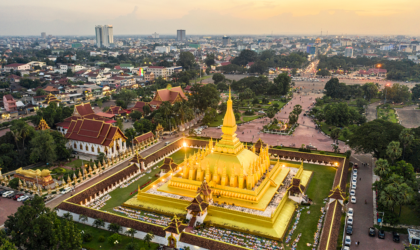 ປີເກົ່າຜ່ານພົ້ນໄປ ຜົນງານເພິ່ງພໍໃຈຫລາຍ ປີໃໝ່ມາຂໍໃຫ້ເປັນປີເງິນປີທອງຂອງທຸກໆຄົນ