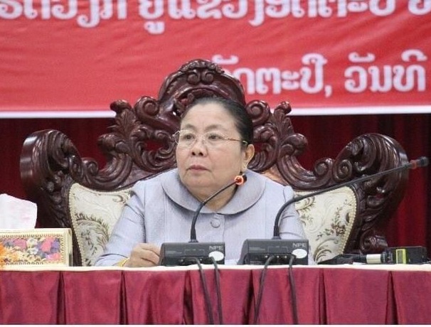 ຫົວໜ້າຄະນະຈັດຕັ້ງສູນກາງພັກ ເນັ້ນແຂວງ ອັດຕະປື ເອົາໃຈໃສ່ວຽກກໍ່ສ້າງພັກ-ພະນັກງານ