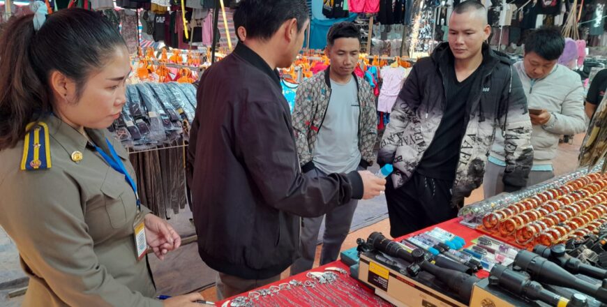 ເຈົ້າໜ້າທີ່ແຂວງອຸດົມໄຊ ກວດກາພົບ ແລະ ຢຶດຢາສູບໄຟຟ້າ-ຢາສູບນອກລະບົບ ທີ່ບໍ່ຖືກຕ້ອງ ຢູ່ຫ້າງຮ້ານໃນເທສະບານແຂວງ