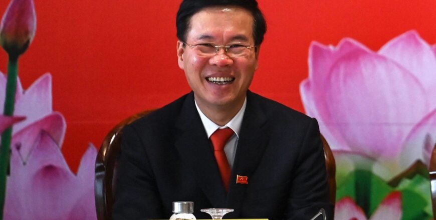 ພັກກອມມູນິດຫວຽດນາມສະເໜີຊື່ທ່ານ ໂວ ແວນ ທອງ ໃຫ້ດໍາລົງຕໍາແໜ່ງປະທານປະເທດຄົນໃໝ່ ພັກກອມມູນິດຫວຽດນາມສະເໜີຊື່ທ່ານ ໂວ ແວນ ທອງ ໃຫ້ດໍາລົງຕໍາແໜ່ງປະທານປະເທດຄົນໃໝ່