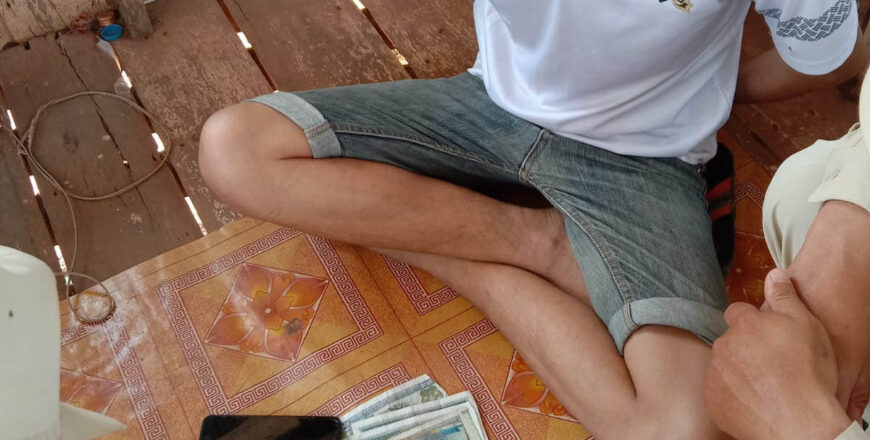 ປກສ ເມືອງວຽງຄໍາ ກັກຕົວເປົ້າໝາຍຊື້-ຂາຍຢາເສບຕິດ 2 ຄົນ ພ້ອມຢຶດຂອງກາງຢາບ້າ 1.127 ເມັດ ແລະ ລົງໂທດຕາມລະບຽບກົດໝາຍ