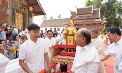 ຊາວຫລວງພະບາງອັງເຊີນພະມ່ານ ພຣະຄູ່ບ້ານຄູ່ເມືອງຫລວງພະບາງ ລົງມາຫົດສົງຈົນເຖິງ 29 ເມສາ 2023