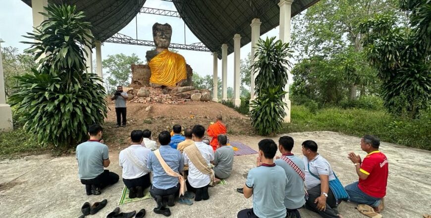ແຂວງບໍ່ແກ້ວ ຈັດພິທີສົມມາຄອບໄຂວ່ ເພື່ອກະກຽມສ້ອມແຊມໂຄງສ້າງອົງພະເຈົ້າໃຫຍ່ເມືອງເກົ່າສຸວັນນະໂຄມຄຳ