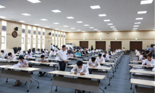 ສິ່ງທີ່ຫຼາຍຄົນເຂົ້າໃຈໃນການເຮັດວຽກນຳລັດ ຈຶ່ງຫາເຮັດທຸກວິທີທາງເພື່ອໃຫ້ໄດ້ເປັນລັດຖະກອນ