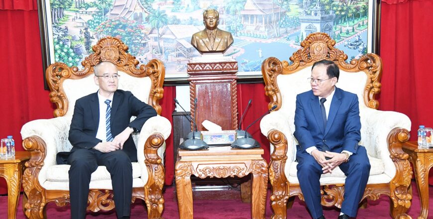 ກະຊວງ ປກສ ລາວ ຍິນດີສະໜັບສະໜູນການປະຕິບັດໂຄງການປູກພືດທົດແທນປູກຝິ່ນ ຂອງ ສປ ຈີນ ເພື່ອເຮັດໃຫ້ຊີວິດການເປັນຢູ່ປະຊາຊົນດີຂຶ້ນ