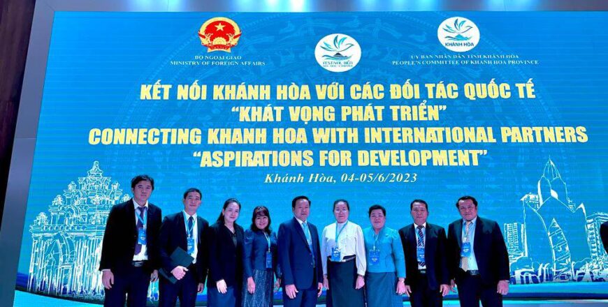  ລາວ-ຫວຽດນາມ ແລກປ່ຽນບົດຮຽນດ້ານການພັດທະນາ ສ້າງແຫລ່ງທ່ອງທ່ຽວ ແລະ ສ້າງລະບົບເຄືອຂ່າຍການບໍລິການຂົນສົ່ງ