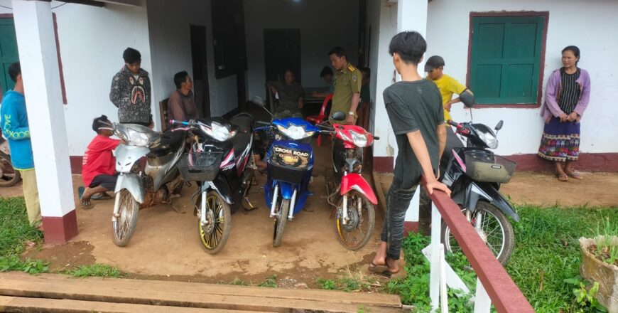 ສຶກສາອົບຮົມກຸ່ມໄວໜຸ່ມ 8 ຄົນ ຂີ່ລົດໄວເປັນພຶງເປັນແພ-ໃຊ້ສຽງດັງລົບກວນສັງຄົມ