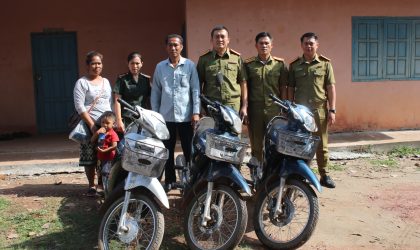 ມອບລົດຈັກ 3 ຄັນທີ່ຖືກໂຈນລັກໄປ ຄືນໃຫ້ເຈົ້າຂອງເດີມ