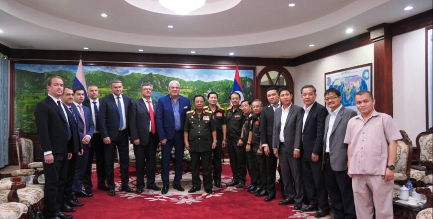 ທ່ານ ລັດຖະມົນຕີກະຊວງປ້ອງກັນປະເທດ ຕ້ອນຮັບຄະນະຜູ້ແທນແຫ່ງ ສະຫະພັນຣັດເຊຍ