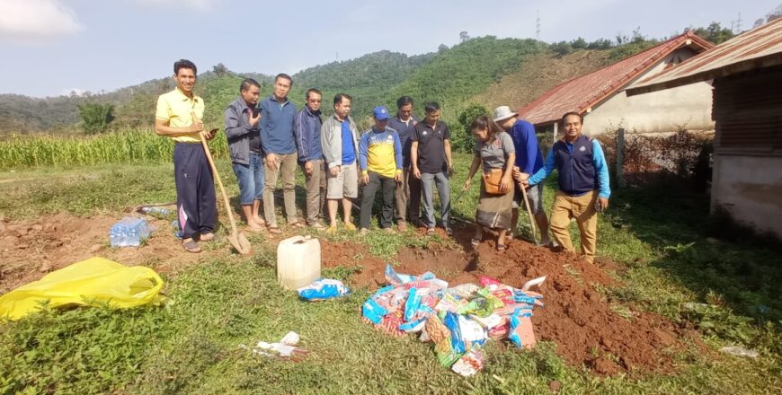 ທຳລາຍອາຫານແຊ່ແຂງ ປະເພດຮັອດດັອກ ໄສ້ອົ່ວ, ຕີນໄກ່, ເຕົ້າຫູ້ ທີ່ໝົດອາຍຸການບໍລິໂພກ ແລະ ບໍ່ມີສະຫຼາກກຳນົດສິນຄ້າ