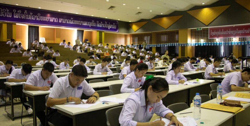 ນັກສຶກສາໜ້ອຍລົງ ຈະສົ່ງຜົນກະທົບຫຍັງຕາມມາ ?