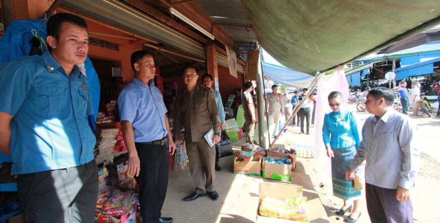 ອົງການພັດທະນາ ແລະ ບໍລິຫານຕົວເມືອງ ຫ້ວຍຊາຍ ເຮັດບົດບັນທຶກກ່າວເຕືອນ ຜູ້ຄ້າຂາຍເຄື່ອງຕາມຟຸດບາດ ກີດຂວາງການສັນຈອນ