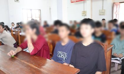 ປກສ ແຂວງຫລວງນໍ້າທາ ກັກຕົວໄວ້ລຸ້ນ 25 ຄົນ ທີ່ມົ້ວສຸມດື່ມນໍ້າກະທ່ອມ ມາສຶກສາອົບຮົມກ່າວເຕືອນ