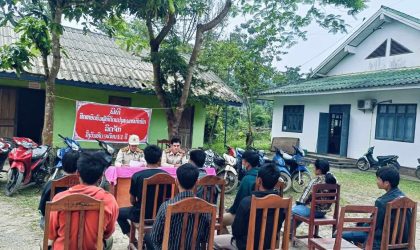 ຈະລາຈອນ ປກສ ເມືອງນາໝໍ້ ສຶກສາອົບຮົມຜູ້ທີ່ດັດແປງສະພາບເຕັກນິກລົດ 10 ຄົນ ພ້ອມກັກລົດ 16 ຄັນ