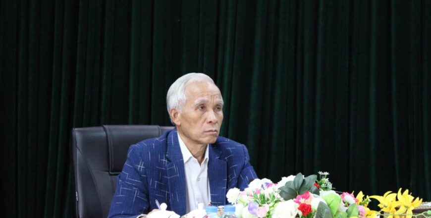 ຫົວໜ້າ ຄອສພ ໂອ້ລົມ ພະນັກງານ ຄະນະໂຄສະນາອົບຮົມແຂວງຫົວພັນ ຫົວໜ້າ ຄອສພ ໂອ້ລົມ ພະນັກງານ ຄະນະໂຄສະນາອົບຮົມແຂວງຫົວພັນ