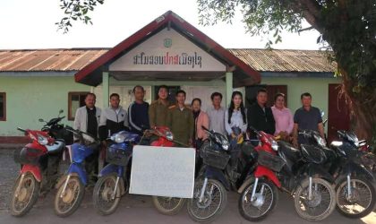 ມອບລົດຈັກ 11 ຄັນ ທີ່ເກັບກູ້ຄືນໄດ້ຈາກຄົນຮ້າຍລັກໄປ ຄືນໃຫ້ເຈົ້າຂອງເດີມ