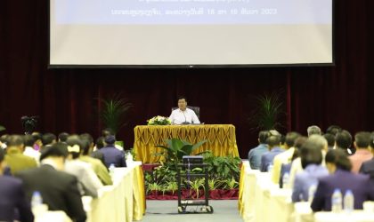 ປະທານປະເທດ ເນັ້ນໃຫ້ຂະແໜງການເງິນ ຕ້ອງແກ້ໄຂບັນຫາຫຍໍ້ທໍ້ໃຫ້ຂາດຕົວ ແລະ ສ້າງຄວາມໂປ່ງໄສ, ມີວິໄນ ເກັບເງິນໃຫ້ຄົບຖ້ວນເຂົ້າລະບົບ