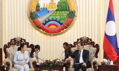 ລັດຖະບານລາວສະເໜີໃຫ້ລັດຖະບານຍີ່ປຸ່ນ ພິຈາລະນາຊຸກຍູ້ການເປີດຖ້ຽວບິນໂດຍກົງ ລາວ-ຍີ່ປຸ່ນ ເພື່ອສົ່ງເສີມການໄປມາຫາສູ່ກັນ