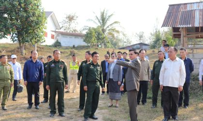 ປະທານປະເທດ ຊີ້ນຳໃຫ້ກອງພັນ 609 ທະຫານແຂວງໄຊຍະບູລີ ສ້າງພະລາທີ່ ສ້າງລາຍຮັບເຂົ້າກົມກອງ