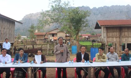 ຮອງປະທານສະພາແຫ່ງຊາດ ຢ້ຽມຢາມປະຊາຊົນທີ່ໄດ້ຮັບຜົນກະທົບຈາກລົມພາຍຸ ຢູ່ບ້ານນາໂຊກ ແຂວງຄຳມ່ວນ