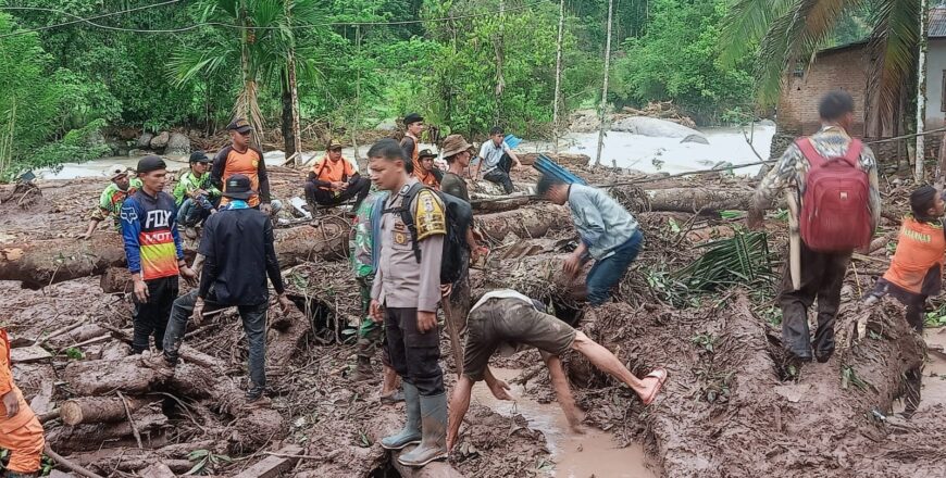 ອິນໂດເນເຊຍຜະເຊີນນໍ້າຖ້ວມ ແລະ ດິນເຈື່ອນ ແຂວງສຸມາດຕາຕາເວັນຕົກ ເສຍຊີວິດ-ສູນຫາຍ 27 ຄົນ