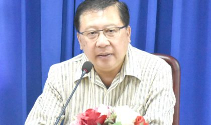 ຮອງລັດຖະມົນຕີກະຊວງສຶກສາ ເນັ້ນໃຫ້ຄູ-ອາຈານ ແຂວງສະຫວັນນະເຂດ ພັດທະນາຕົນເອງໃຫ້ເຂັ້ມແຂງໜັກແໜ້ນຢ່າງຮອບດ້ານ