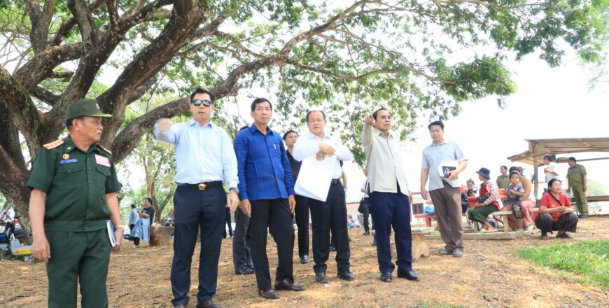 ຮອງປະທານປະເທດ ລົງຊີ້ນຳກຽມຄວາມພ້ອມປັບປຸງດ່ານທ້ອງຖິ່ນບ້ານວັງເມືອງໝື່ນຂຶ້ນເປັນດ່ານສາກົນ ຮອງປະທານປະເທດ ລົງຊີ້ນຳກຽມຄວາມພ້ອມປັບປຸງດ່ານທ້ອງຖິ່ນບ້ານວັງເມືອງໝື່ນຂຶ້ນເປັນດ່ານສາກົນ