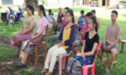 ປກສ ແຂວງໄຊຍະບູລີ  ສຶກສາອົບຮົມກຸ່ມໄວໜຸ່ມມົ້ວສຸມດື່ມນໍ້າກະທ່ອມ 8 ຄົນ