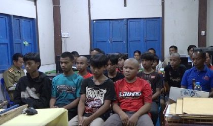 ປກສ ສາລະວັນ ນຳຕົວກຸ່ມກໍ່ເຫດອາລະວາດຕີກັນ ຈຳນວນ 10 ຄົນ ມາສຶກສາອົບຮົມ