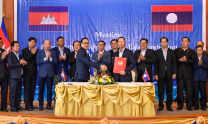 ຮອງລັດຖະມົນຕີກະຊວງການຕ່າງປະເທດລົງກວດກາຊາຍແດນຮ່ວມກັບຝ່າຍກໍາປູເຈຍ