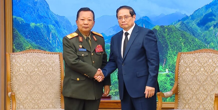ຮອງນາຍົກລັດຖະມົນຕີ, ລັດຖະມົນຕີກະຊວງປ້ອງກັນປະເທດ ເຂົ້າຢ້ຽມພົບປະ ນາຍົກລັດຖະມົນຕີ ຫວຽດນາມ