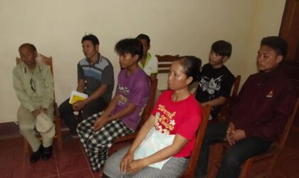 ປກສ ເມືອງບາຈຽງຈະເລີນສຸກ ສຶກສາອົບຮົມກຸ່ມແກ້ງຂີ່ລົດກວນເມືອງ 5 ຄົນ