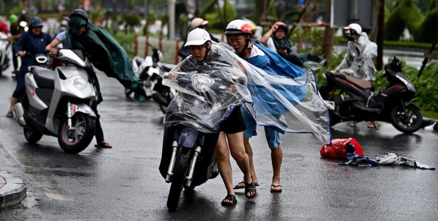 ພາກເໜືອຫວຽດນາມເສຍຫາຍໜັກ ມີຜູ້ເສຍຊີວິດແລ້ວ 4 ຄົນ ຈາກອິດທິພົນພາຍຸໄຕ້ຝຸ່ນຢາງິ ພາກເໜືອຫວຽດນາມເສຍຫາຍໜັກ ມີຜູ້ເສຍຊີວິດແລ້ວ 4 ຄົນ ຈາກອິດທິພົນພາຍຸໄຕ້ຝຸ່ນຢາງິ
