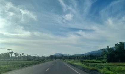 ເສັ້ນທາງດີ ມີຄວາມປອດໄພ ໄປມາກໍປະຢັດ ບົ່ງບອກເຖິງການພັດທະນາຂອງຊາດ