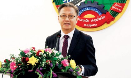 ແຕ່ງຕັ້ງ  ທ່ານ ທອງສະຫວັນ ພົມວິຫານ ເປັນລັດຖະມົນຕີ ກະຊວງການຕ່າງປະເທດ
