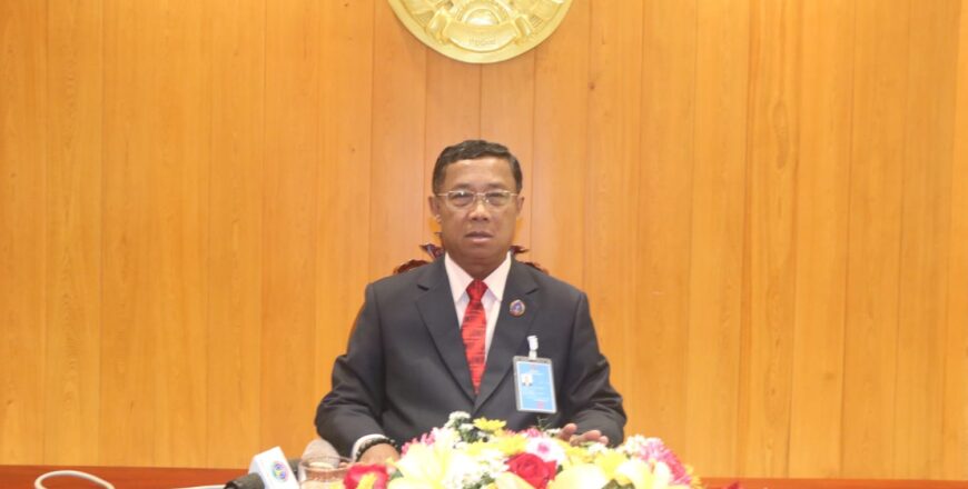 ສະພາ ຖະແຫລງຜົນສຳເລັດການພິຈາລະນາບົດລາຍງານຂອງລັດຖະບານ ກ່ຽວກັບການ​ຈັດ​ຕັ້ງ​ປະ​ຕິ​ບັດວຽກງານ 3 ສ້າງ.