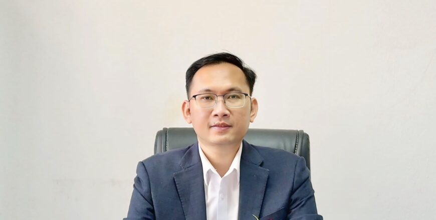ສະພາປະຊາຊົນ ນວ ຖະແຫຼງຂ່າວ ດຳເນີນກອງປະຊຸມ ສະໄໝສາມັນ ເທື່ອທີ 8ຂອງສະພາປະຊາຊົນ ນະຄອນຫຼວງວຽງຈັນ.