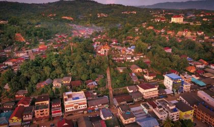 ປີ 2025 ແຂວງບໍ່ແກ້ວ ວາງຄາດໝາຍສູ້ຊົນສ້າງຄອບຄົວພົ້ນທຸກໃຫ້ໄດ້ 2,446 ຄອບຄົວ